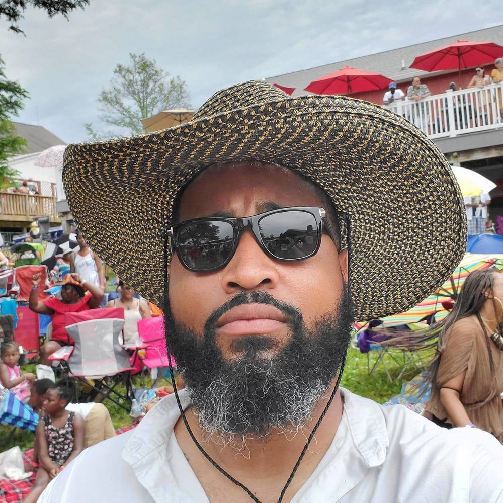 Meet your Posher, Brandon